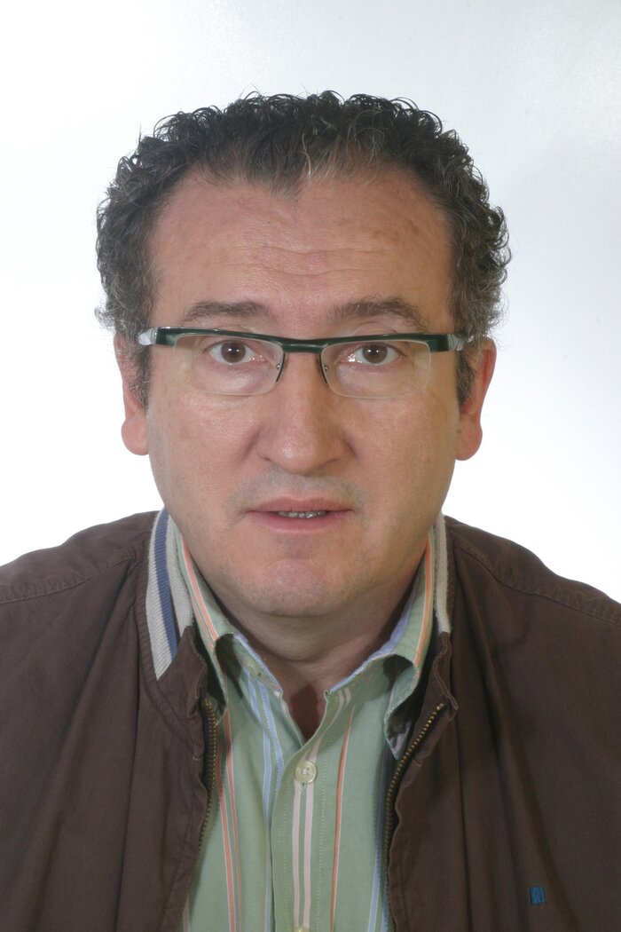 Dr. Manuel Fernández González